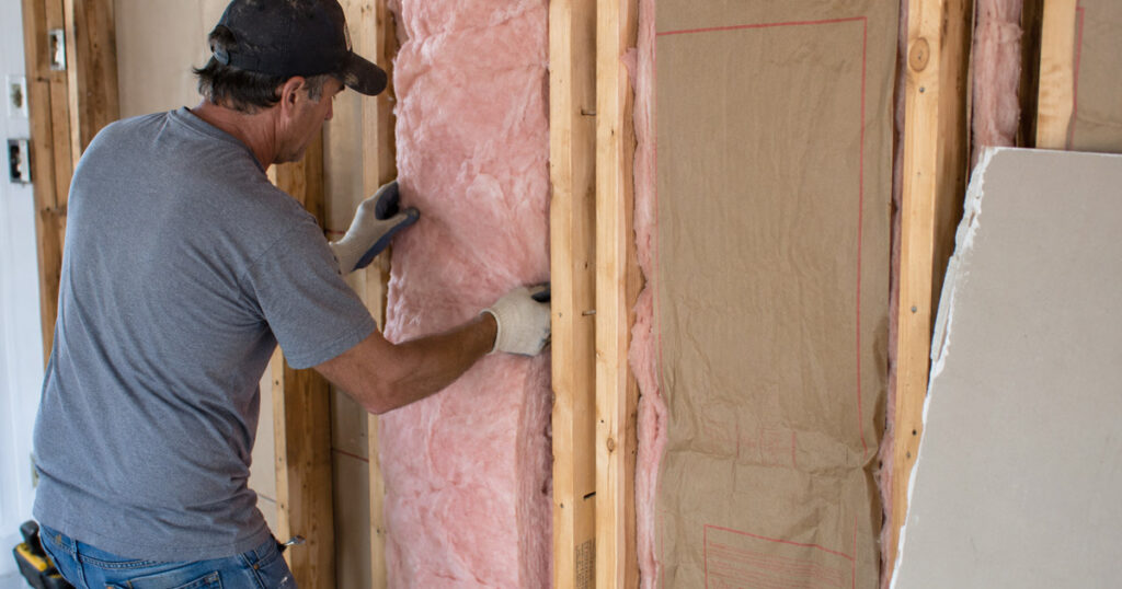como aislar pared interior con fibra de vidrio paso a paso